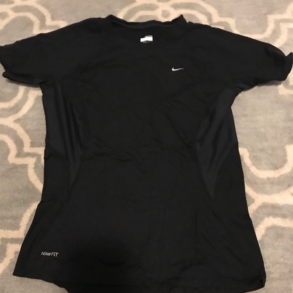 Nike Tops - Nike drifit women’s tennis t shirt Nike Tops - Nike drifit women’s tennis t shirt